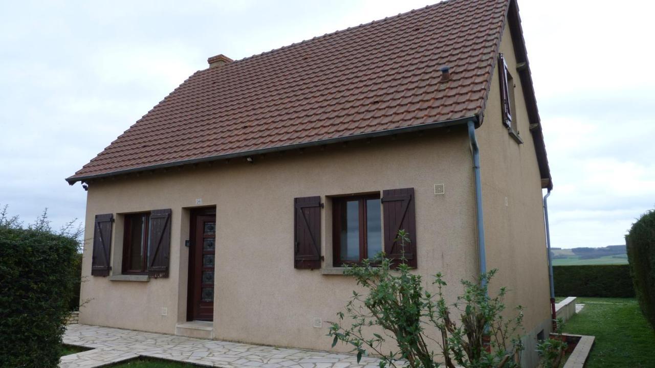 Maison De Vacances Pour 6 Personnes Avec Piscine Lainsecq Kültér fotó