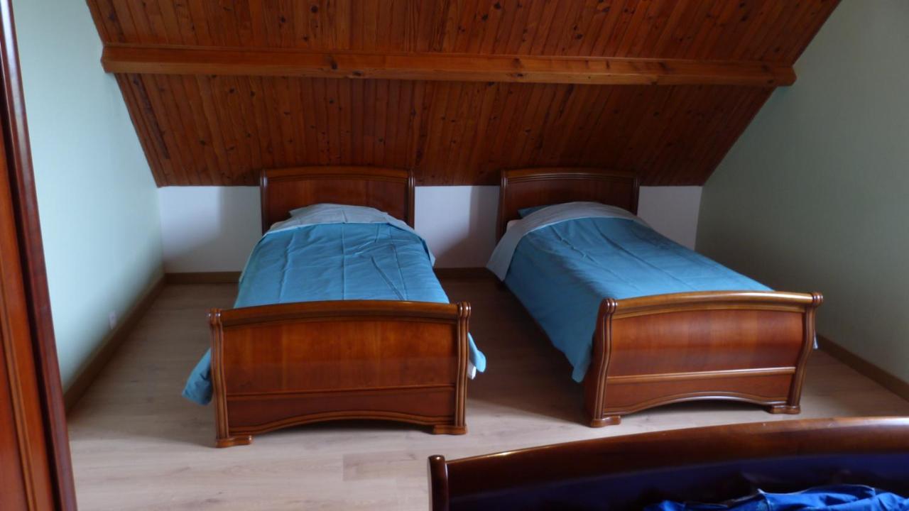 Maison De Vacances Pour 6 Personnes Avec Piscine Lainsecq Kültér fotó